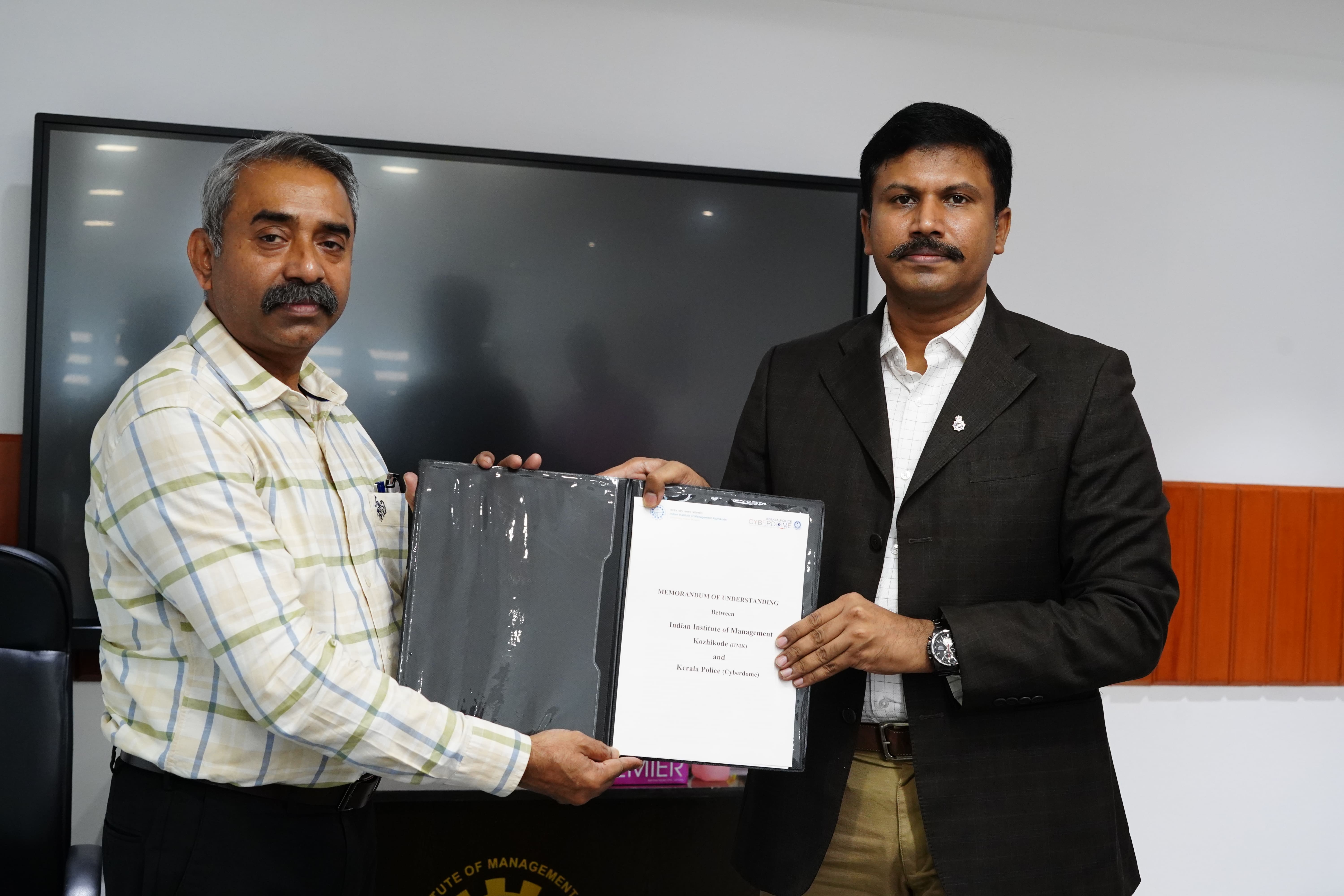 C-DiIT and Kerala Police Cyberdome MoU signing photograph 3