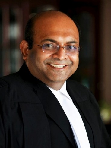 Sr. Adv. Hariraj Madhav Rajendran